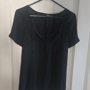 a.n.a Elegant Black V-Neck Blouse